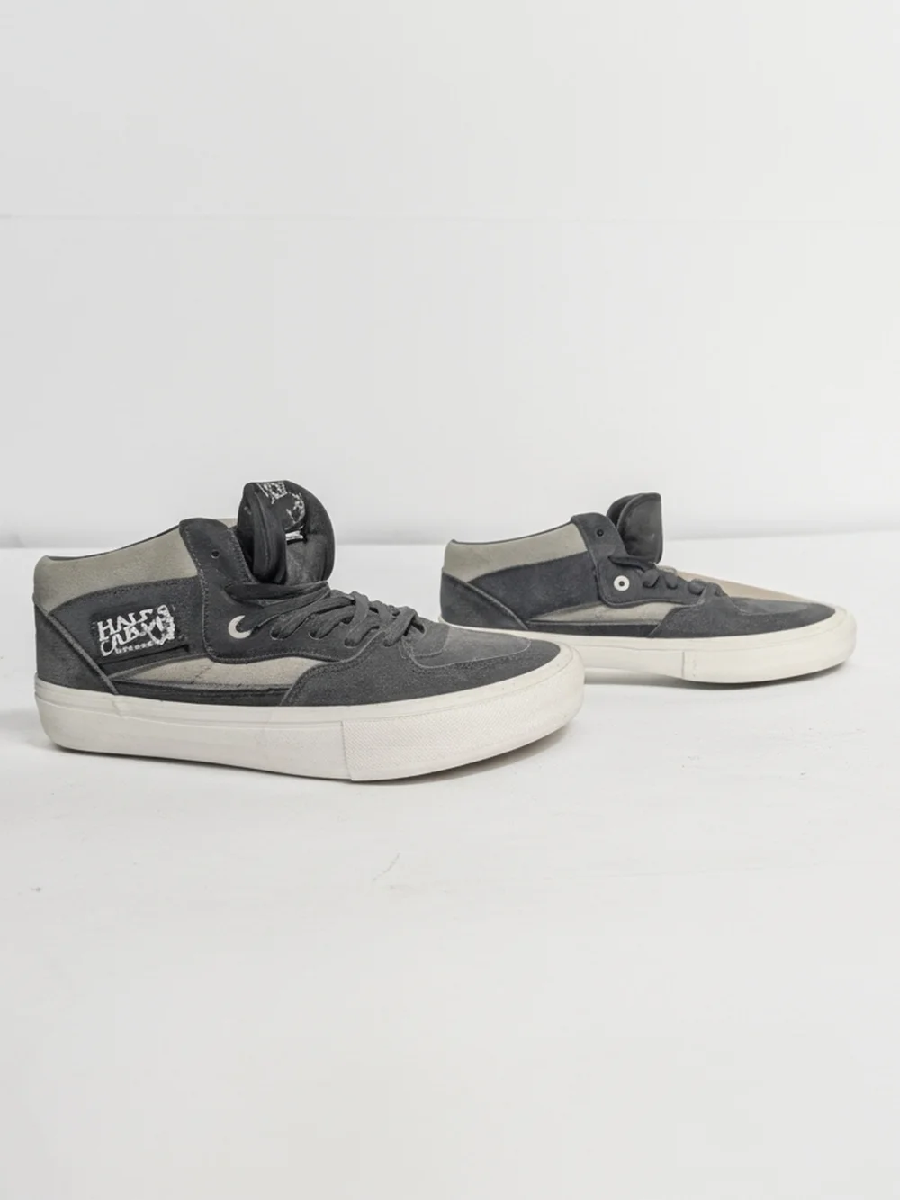 Vans Half Cab Pro Two Tone Mid-Top Sneakers - Periscope Grey/Drizzle